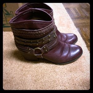Jessica Simpson Burgandy Leather booties.